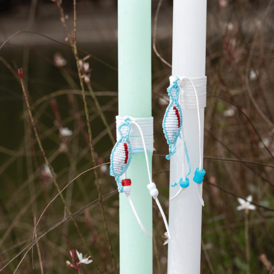 WAKS Easter candles Χειροποίητες Πασχαλινές λαμπάδες με ξύλινα οικολογικά στολίδια χάντρες και κεντήματα