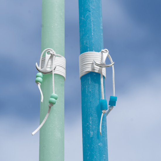 WAKS Easter candles Χειροποίητες Πασχαλινές λαμπάδες με ξύλινα οικολογικά στολίδια χάντρες και κεντήματα