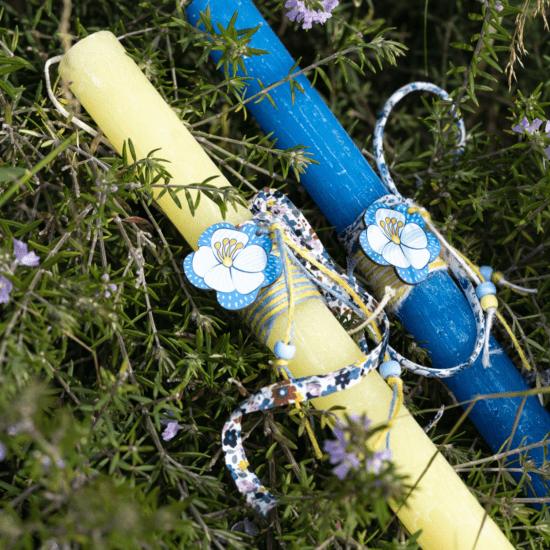 WAKS Easter candles Χειροποίητες Πασχαλινές λαμπάδες με ξύλινα οικολογικά στολίδια χάντρες και κεντήματα